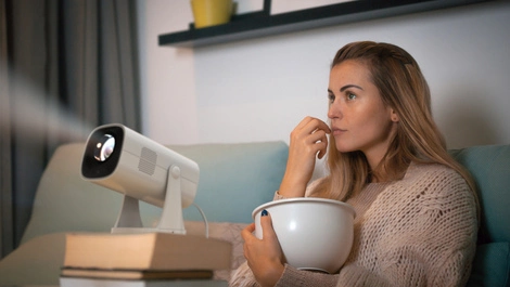 Amber Technology unveils Philips NeoPix 230 Smart projector