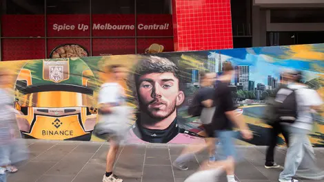 Binance unveils fan-designed F1 helmet mural in Melbourne