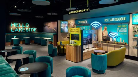 EE opens Lakeside store with AI safety appointments
