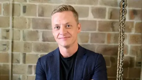 Australians embrace AI shopping tools, not checkout