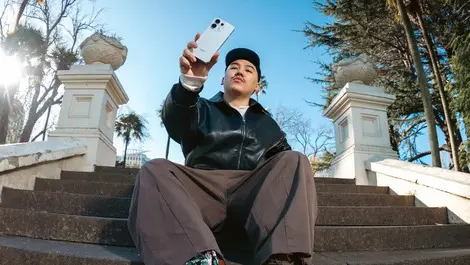 Oppo launches Reno16 series in New Zealand with AI