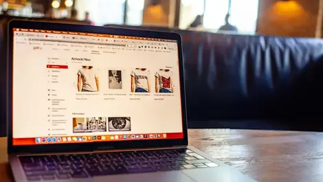 UK eCommerce parcel volumes flat as electronics surge